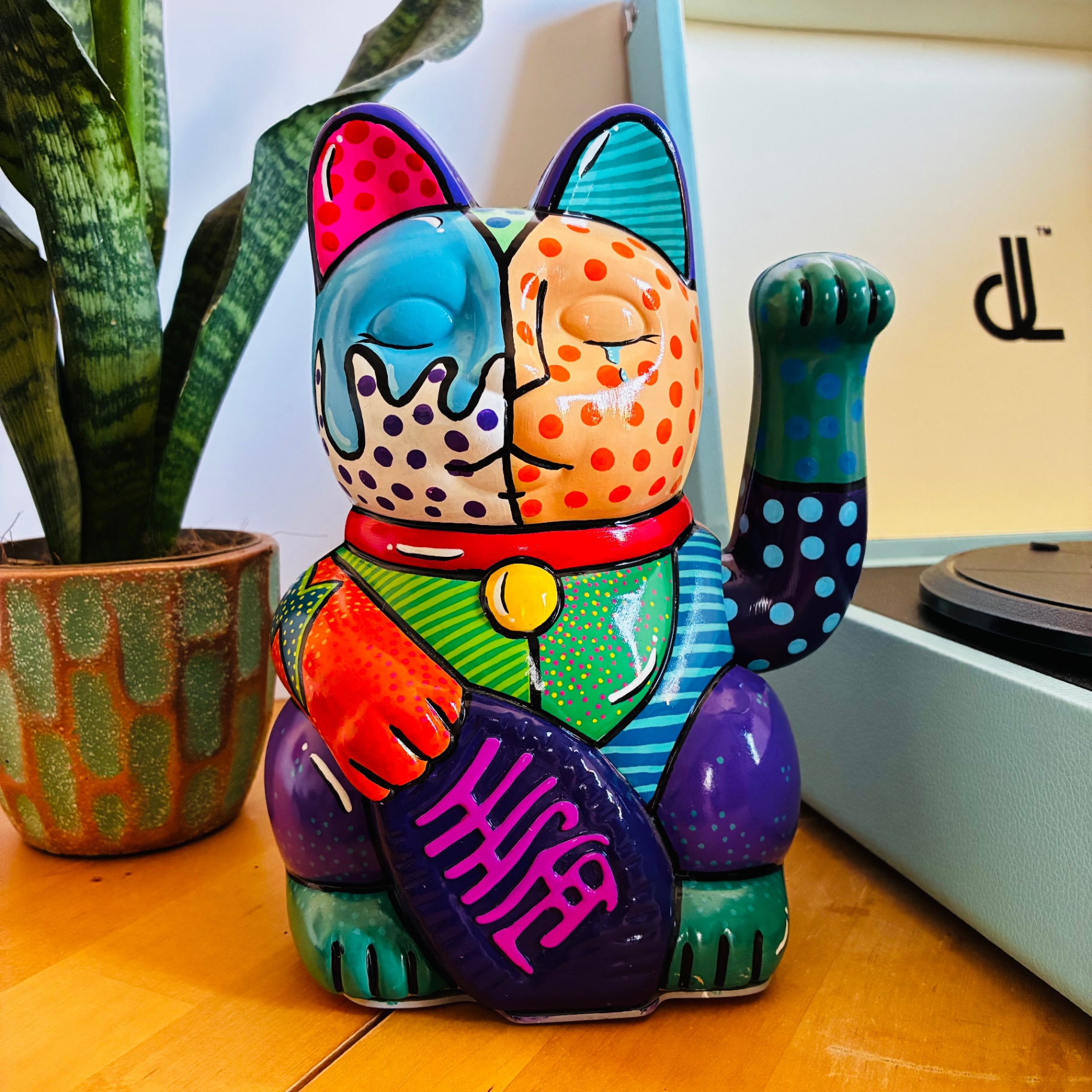 Customer photo of a pop art lucky cat hand-painted Maneki Neko Lucky Cat from Endorphin Art — 5-star review by Brit